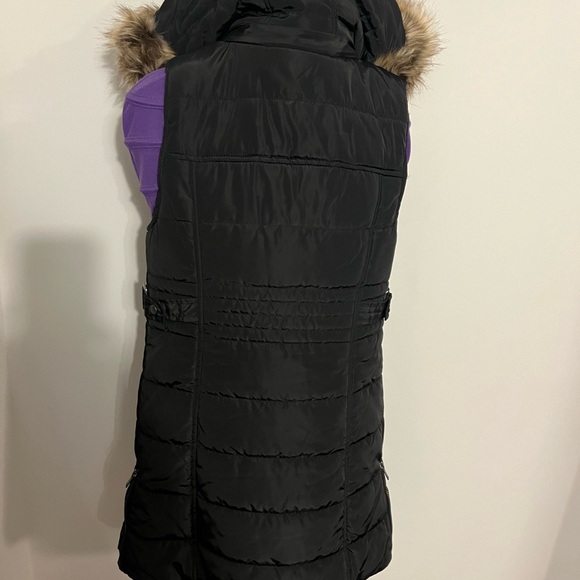 Maurices Long Hooded Puffer Vest NWOT - Picture 4 of 6